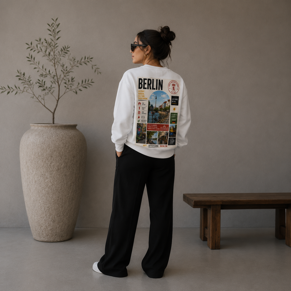 Tourist in my own town | Berlin Sweatshirt