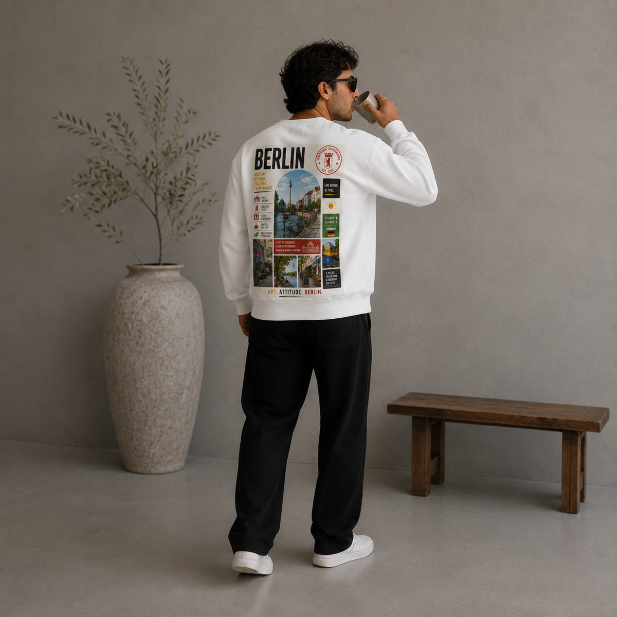 Tourist in my own town | Berlin Sweatshirt