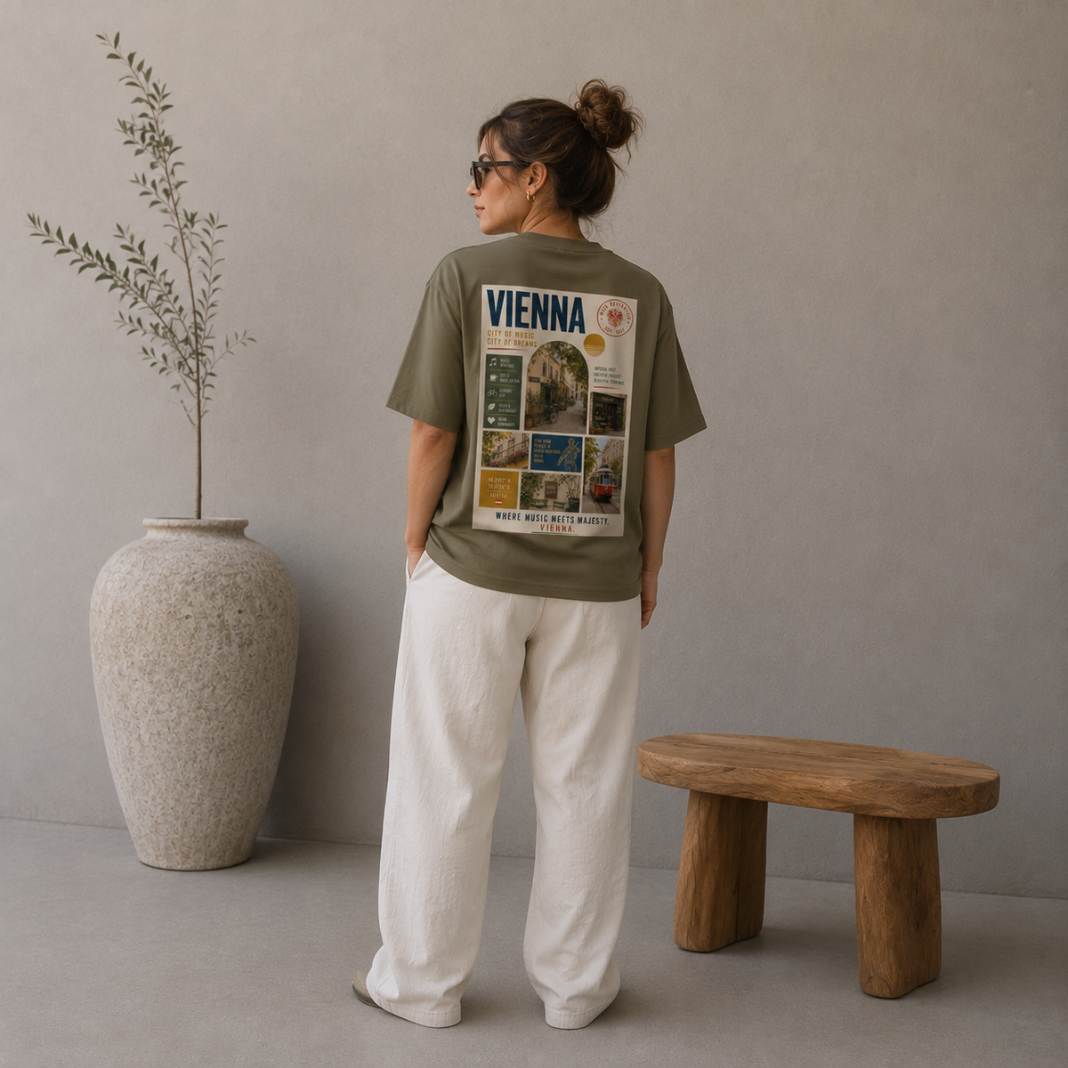 Tourist in my own town | Vienna T-Shirt